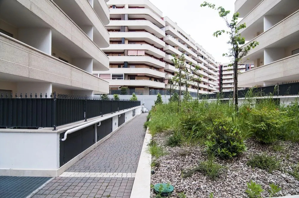 GuestHost - Fonte Laurentina Apartments