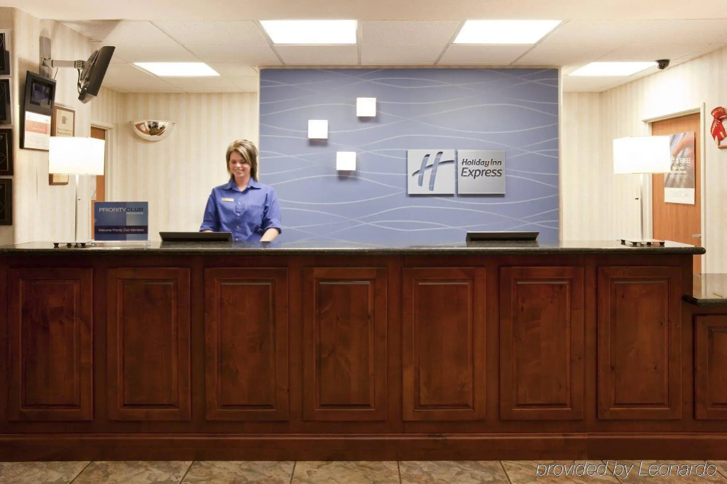 Holiday Inn Express Hotel & Suites Evanston by IHG