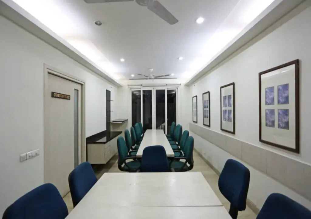 Anav house