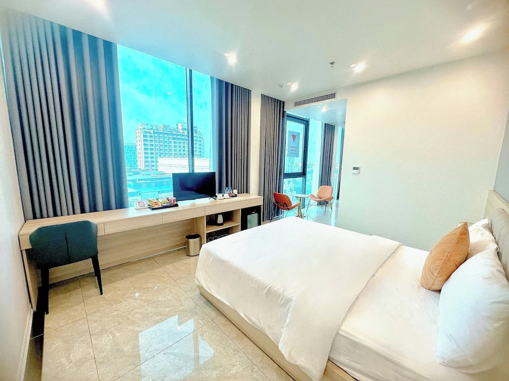 Infinity Hotel