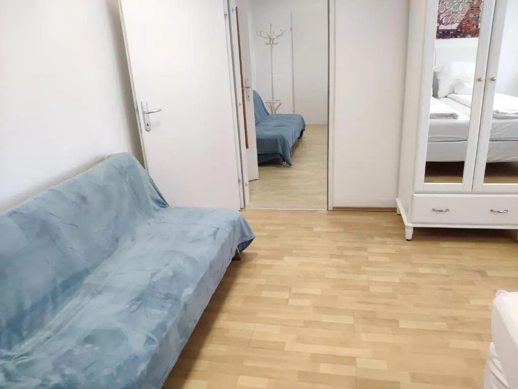 1210Apartment
