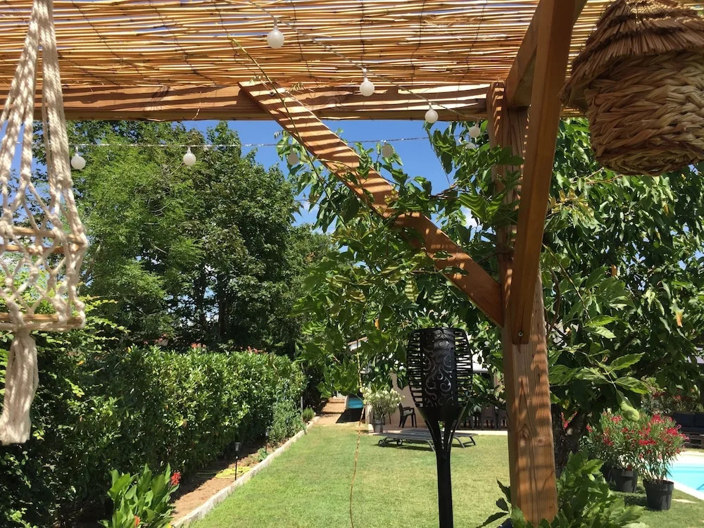 Bed & Breakfast Les Tignoliers