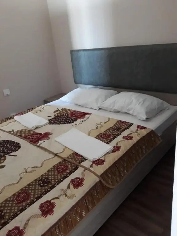 bina 82