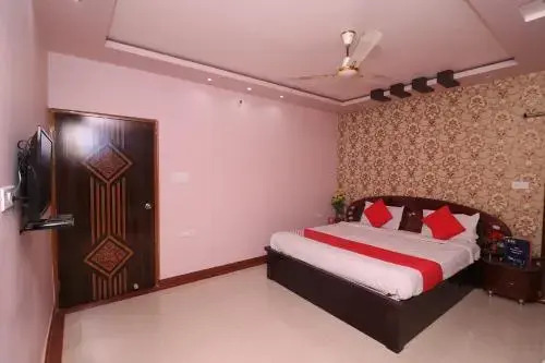 OYO 28469 Shivanya Guest House