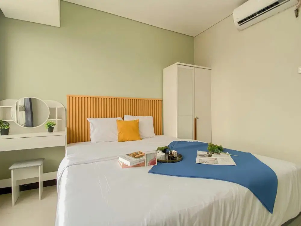 Basic Style And Homey 2Br At Apartment Nifarro Park
