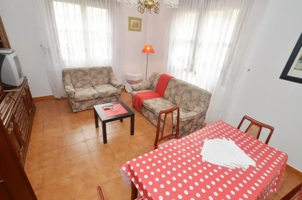 Apartment - 3 Bedrooms - 103313