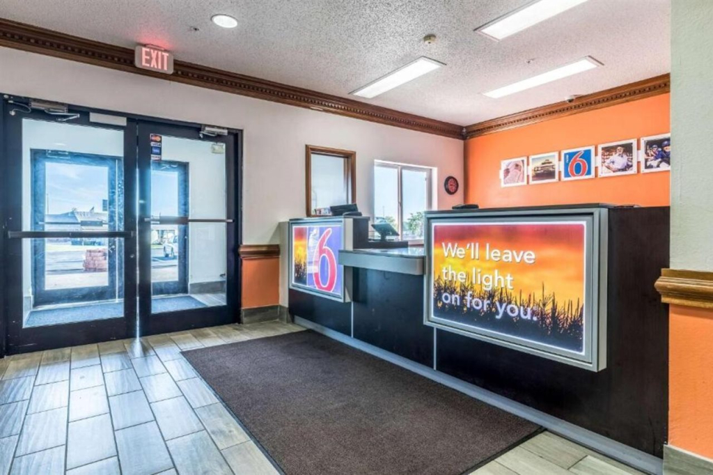 Motel 6-Indianapolis, IN - Southport
