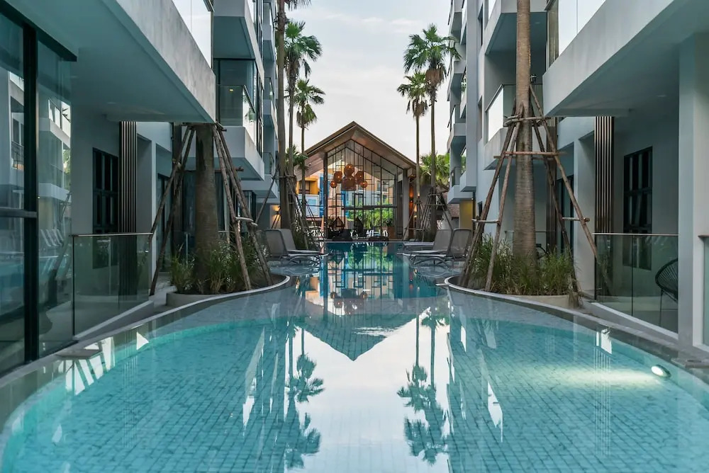 Apartment at Palmyrah Surin by Lofty