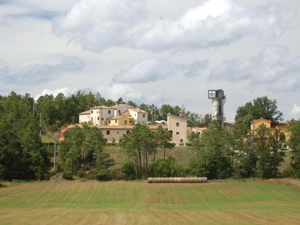 Pretty Apartment Near San Gimignano