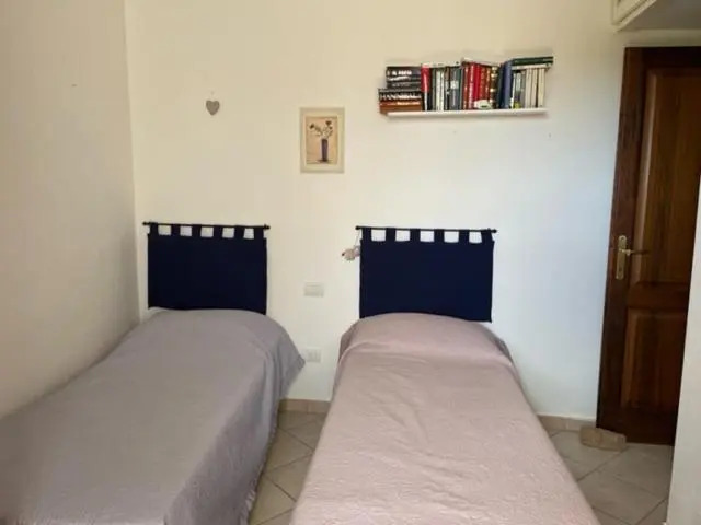 Casa Souad, a cheerful and charming beach view 2 bedroom house and free parking
