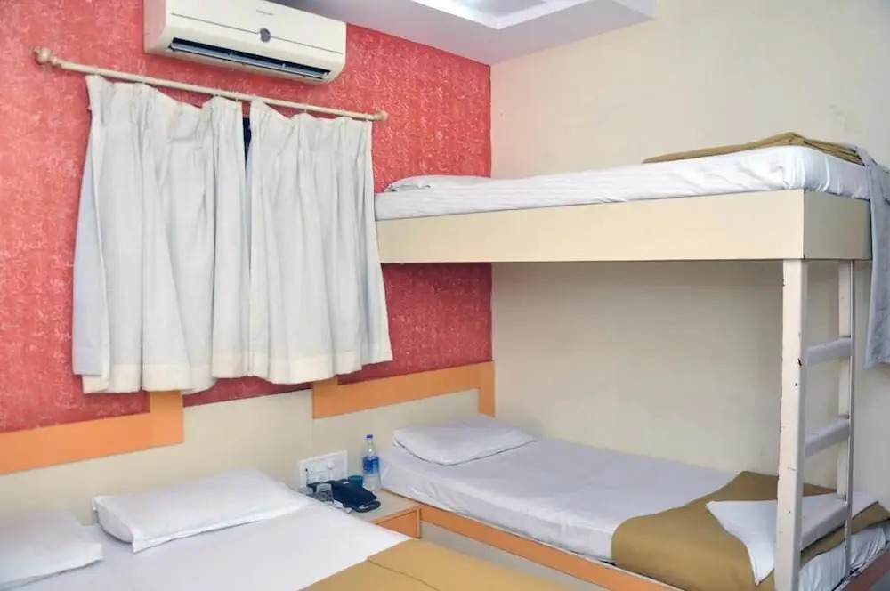 Room Maangta 127 - Andheri