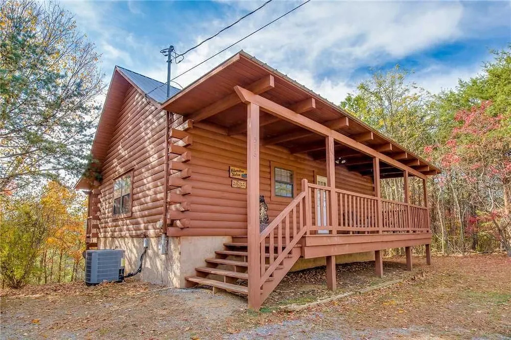 Mountain Top View, 4 Bedrooms, Sleeps 10, Arcade, Hot Tub, Air Hockey