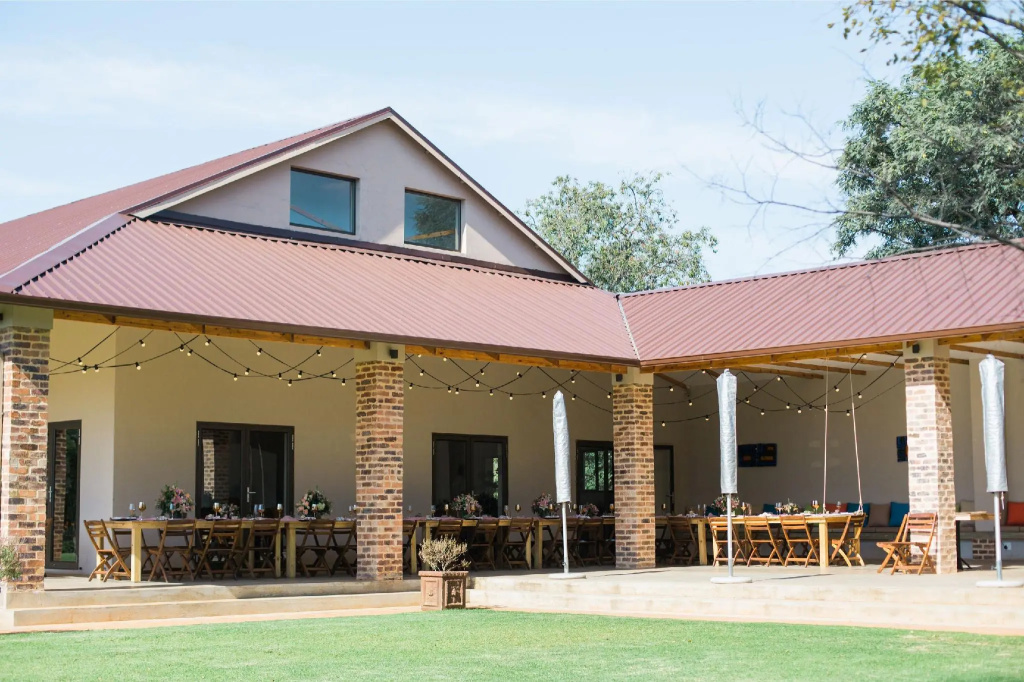 Esthers Country Lodge