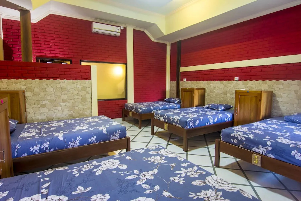 Puri Hostel