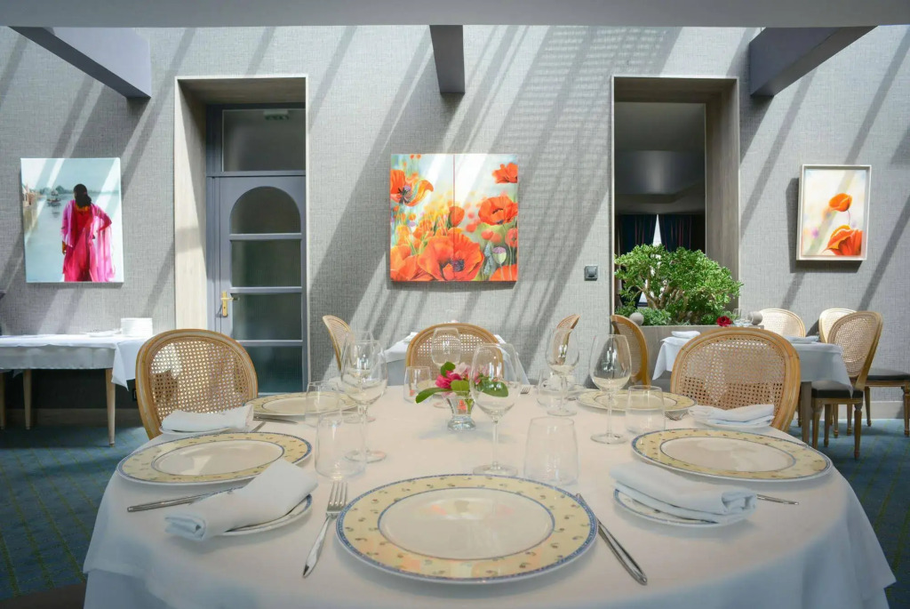 Logis Hotel Restaurant Auberge De La Sélune