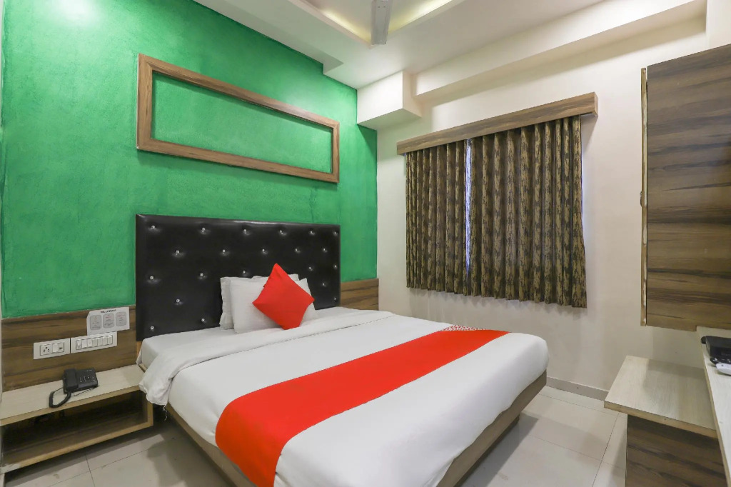 OYO 29167 Hotel Dream Palace