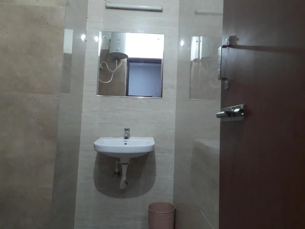 Naadi stayinn New Busstand Thanjavur