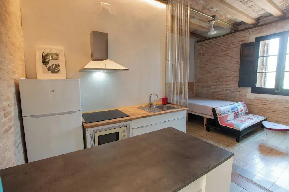 Barcelona Classic Plaza Real Apartments