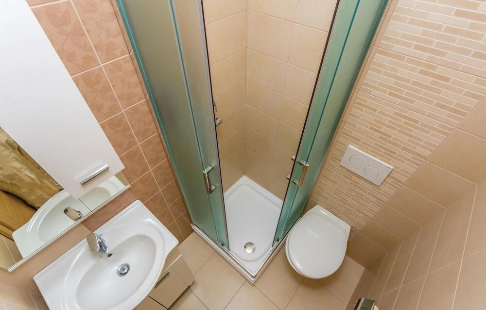 Nice Home in Dobrinj With Wifi and 3 Bedrooms
