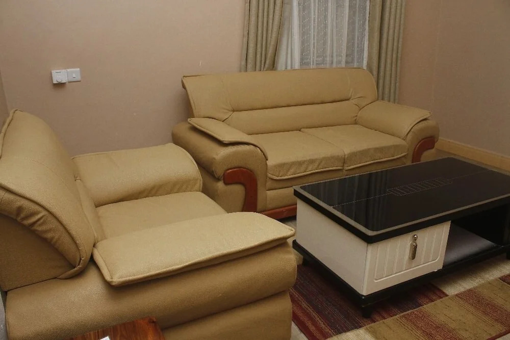 Briston Hotel - Serengeti