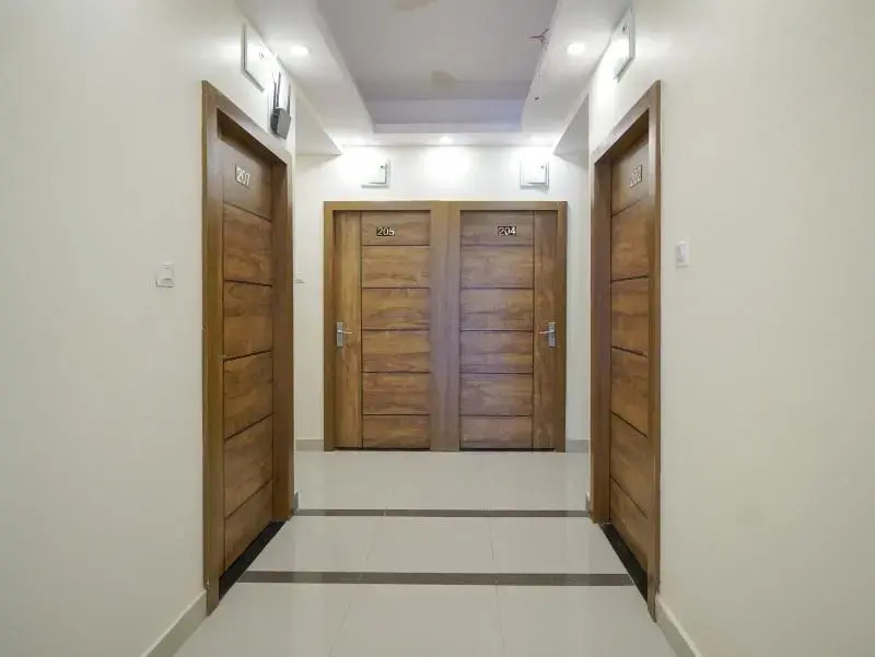 Hotel Amogh Palace By Mera Stay