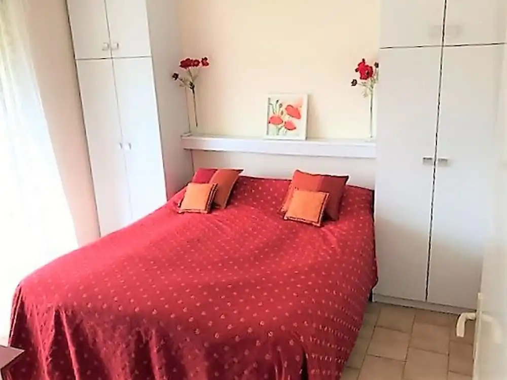 Modern Apartment in Juan-les-pins With Large Pool