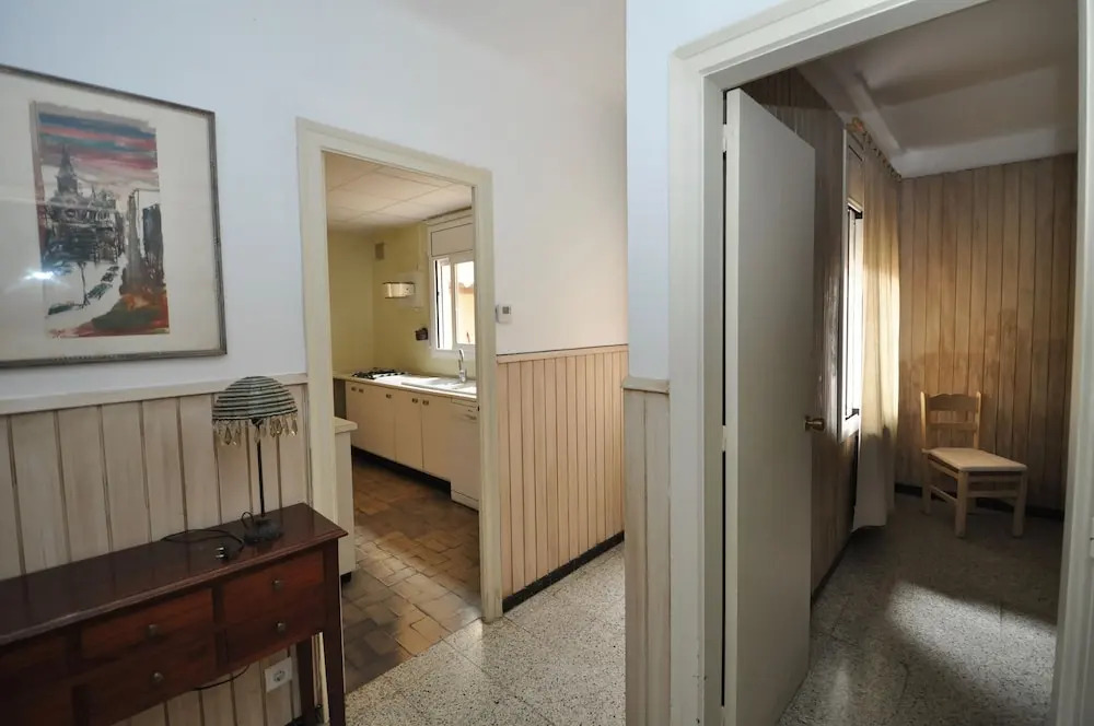 Salatan Apartments, Plaza Paris