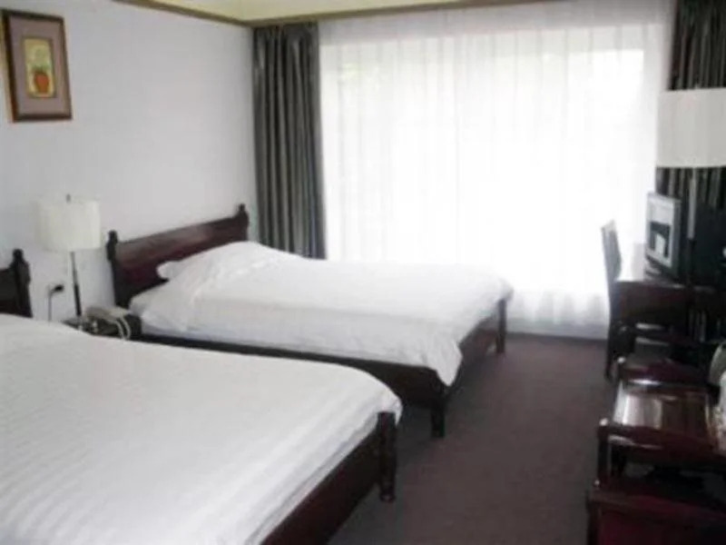Lavy Hotel