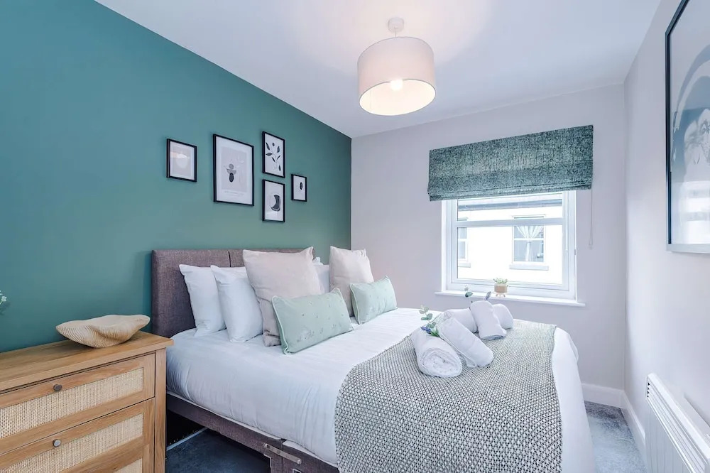 Modern City Centre 3 Bed Apartment Great for Couples