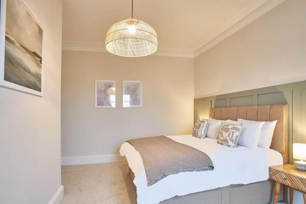 Host Stay Huntcliff View Apartment