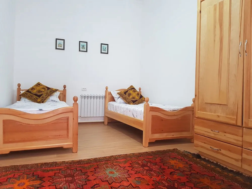 Sahro Hotel