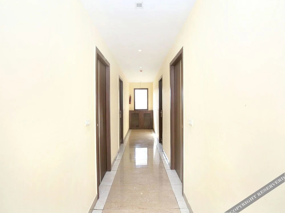 Majestic Crown by OYO Rooms