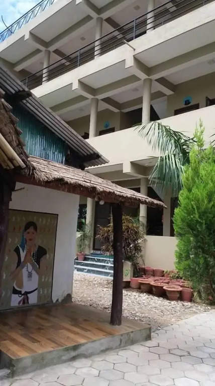 Sauraha Boutique Resort