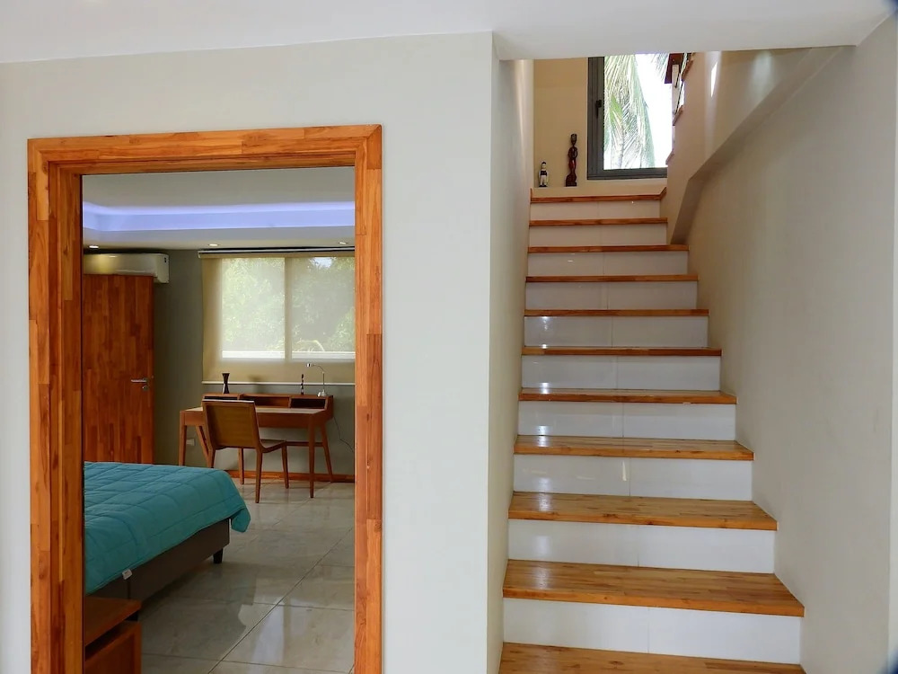 The Summer Villa