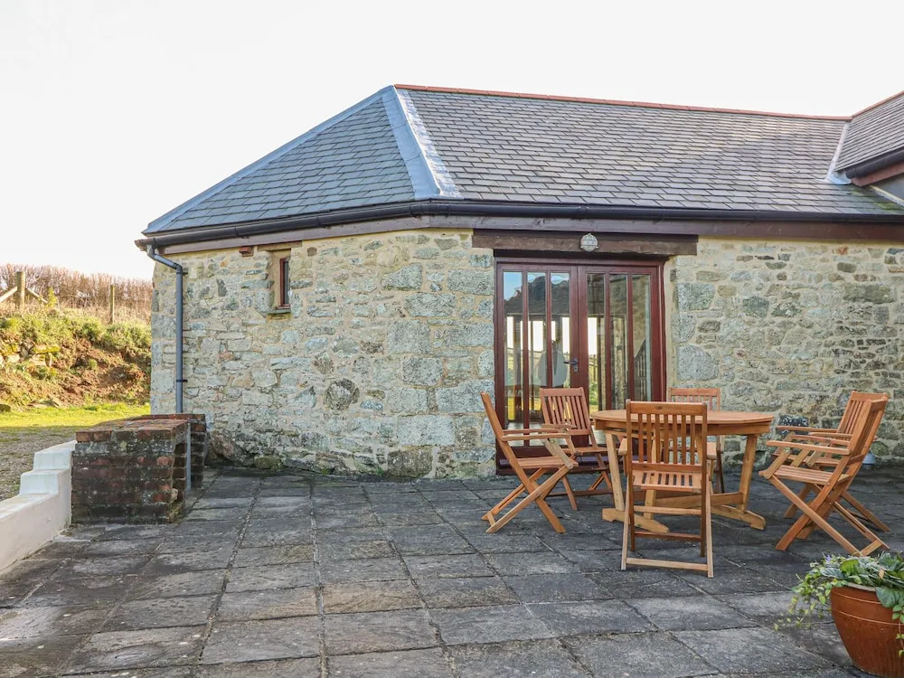 The Round House