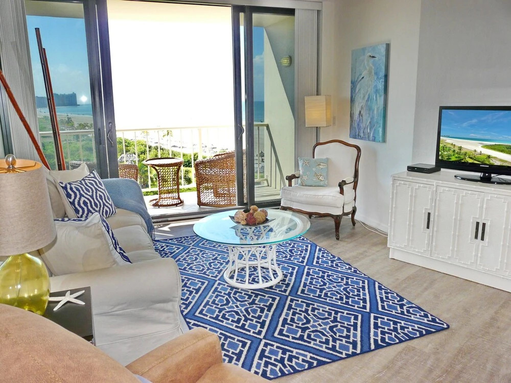 Beachfront Condo With Views of Beach and Spacious Pool