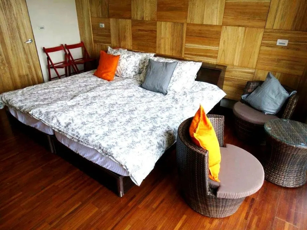 Sanyi Wei Wei Feng B&B