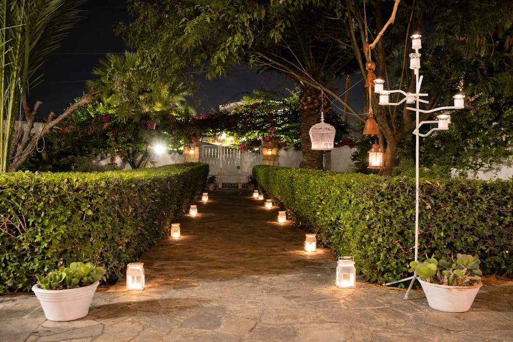 Kabara Garden Oasis in Aegina BBQ Priv Parking
