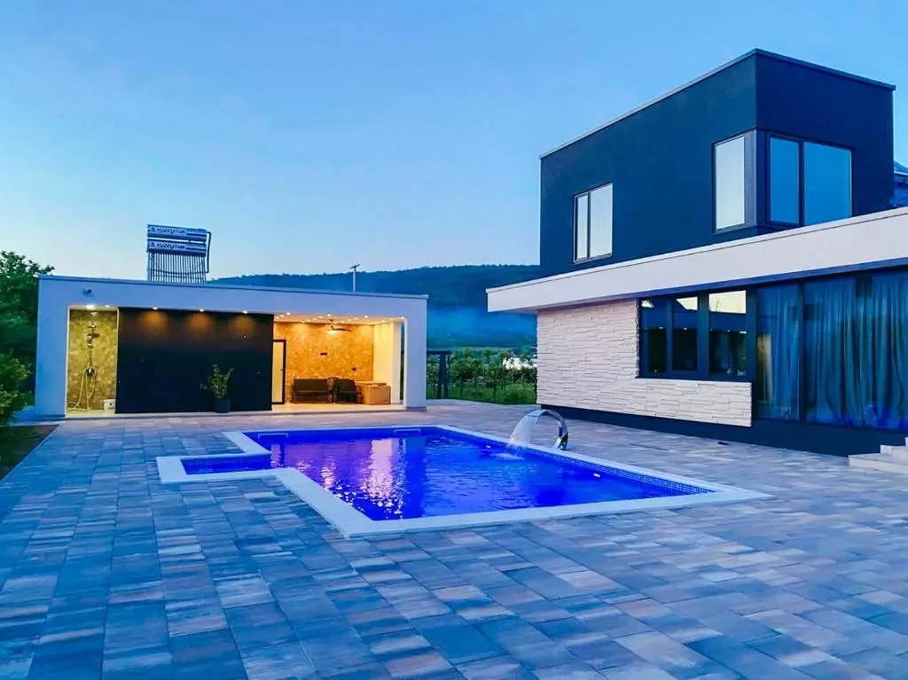 Villa Una Residence