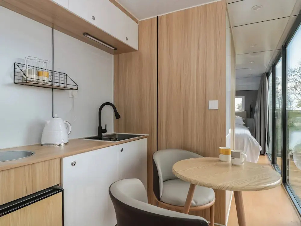 Buckland House Pod
