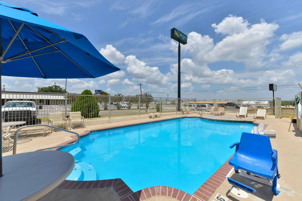Quality Inn Gonzales