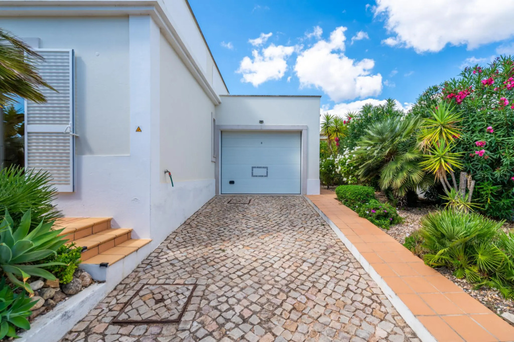 The Captivating Portimão Villa by Ideal Homes