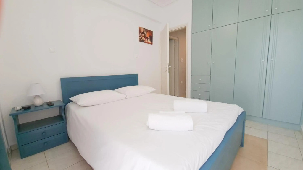Summer Breeze Apartment in Kalamata