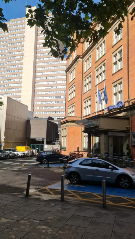 Snooozz - in the heart of Nottingham City Centre - in Victoria Centre Shopping Centre on Milton Street - Your own private Apartment next to the Hilton with full Kitchen and Television Lounge, plus Restaurants, Shops and Supermarket all onsite