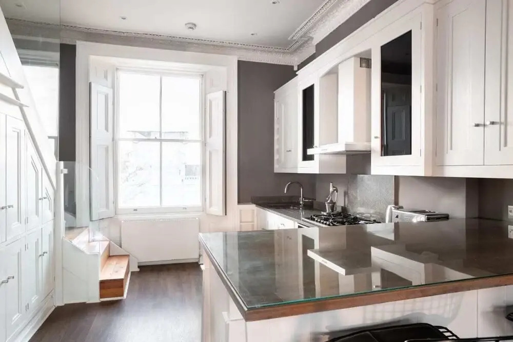The Notting Hill Escape - Modern & Bright 3BDR Flat with Balcony