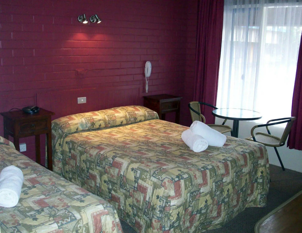 Elm Motel