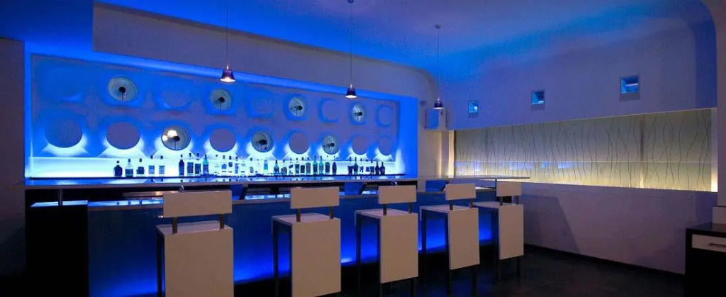 Hotel The Hans - Connaught Place, New Delhi
