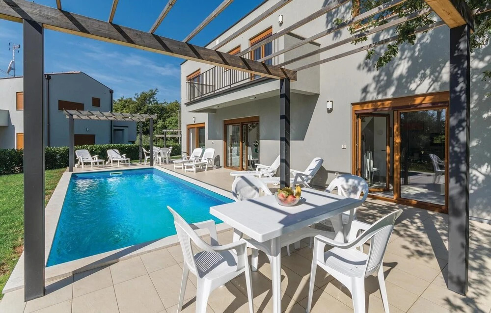 Amazing Home in Buici With Wifi and 3 Bedrooms