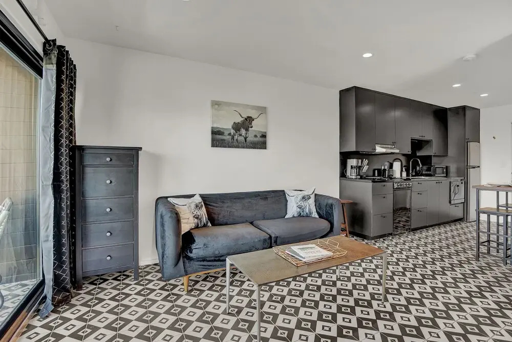 Stunning Soco Studio-skyline Views-steps to Dtown!