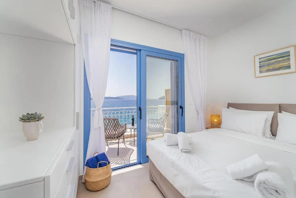 Lefkada Blue Luxury Apartments B4, Perigiali first floor